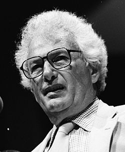 Joseph Heller Miamin kirjamessuilla vuonna 1986.