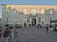 Palazzo d'Avalos, lato piazza Lucio Valerio Pudente