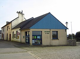 The town hall in Tréflévénez