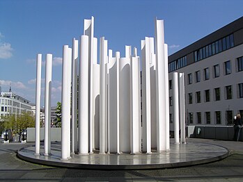 Lichtwald (Lichtfeldspiegel) (1977) Hôtel de ville de Bonn.