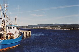 Crevettier Manic V, 11853, at the wharf, La Haute-Gaspésie, Sainte-Anne-des-Monts 2002