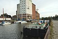 Der Stichhafen von Uetersen, im Hintergung der Raiffeisen Silo