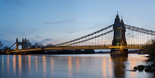 Hammersmith Bridge, by Diliff