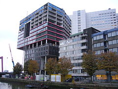 Construction du Koblok (tour basse située sur la pointe de l'île).