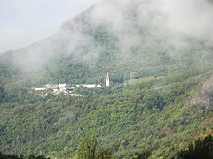 Notre-Dame du Laus depuis la vallée de l'Avance