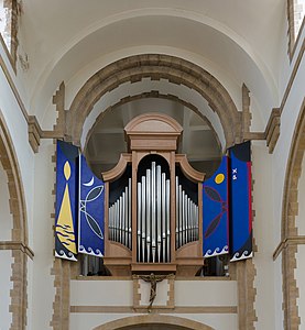 West Great Organ of Portsmouth Cathedral, by Diliff