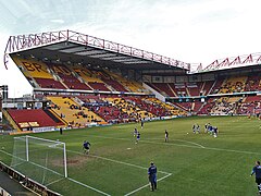 Le stade maintenant