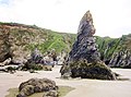 Les falaises entre la plage du Ris et celle de Trezmalaouen (vues de la plage découvrant seulement à marée basse) 8.