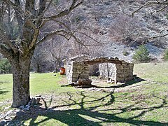 Enclos de la bergerie de l'Homme mort à La Rochegiron