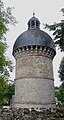 La tour sud-est vue du cimetière communal.