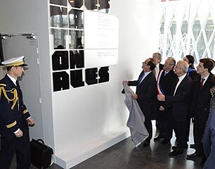 Dévoilement de la plaque inaugurale du site de Pierrefitte-sur-Seine par François Hollande le 11 février 2013.