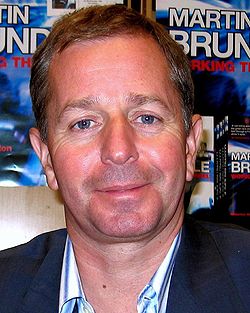 Martin Brundle vuonna 2004.