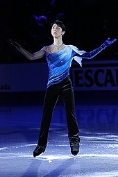 Hanyu in his opening pose of Étude in D-sharp minor at the exhibition gala of the 2013 Skate Canada International in Saint John, New Brunswick