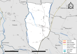 Carte en couleur présentant le réseau hydrographique de la commune