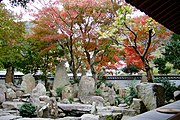 日本の庭園の石組に使われた石（安養院庭園）