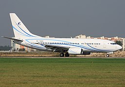 Boeing 737-76N