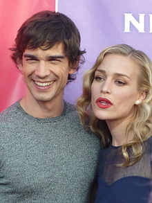 Christopher Gorham as August "Auggie" and Piper Perabo as Anne Catherine "Annie" Walker.