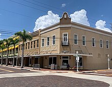 Picture of the Heitman Building at First and Jackson Streets in Fort Myers. In 1926, Hendry Brothers Realty Company occupied the first floor of this building.