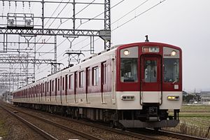 5800系電車による近鉄奈良行き急行 （2006年3月26日 狛田駅 - 新祝園駅間）