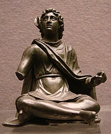 Statuette d'une divinité gauloise à l'oreille de cervidé, Ier siècle.