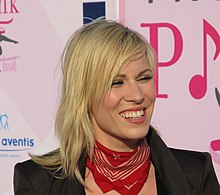 Natasha Bedingfield at a women's cancer charity event