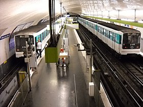 Image illustrative de l’article Pont de Sèvres (métro de Paris)