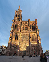 Strasbourg Cathedral (1275–1486), a façade entirely covered in sculpture and tracery