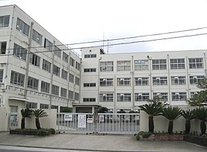 高槻市立城南中学校