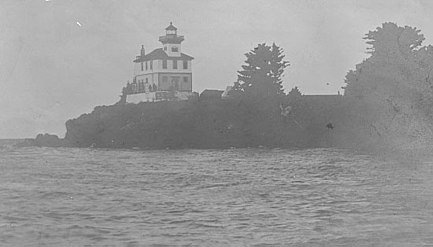 Original 1902 Lighthouse – USCG archive photo