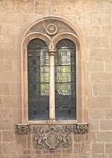 Ventana renacentista de la Iglesia de San Esteban.