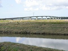 Le pont de la Seudre a été inauguré en 1972 reliant désormais Marennes à la presqu'île d'Arvert.