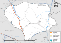 Carte en couleur présentant le réseau hydrographique de la commune