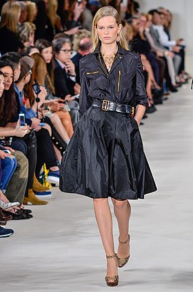 Anna Ewers lors de la présentation de la collection Printemps-Été de Ralph Lauren en septembre 2014, à la New York Fashion Week.