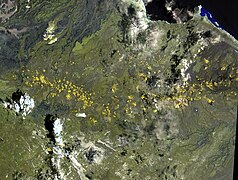 Vue aérienne d'un volcan.