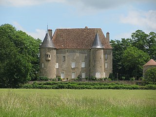 Le château de Domecy.