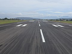 Davao International Airport, runway