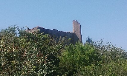 Les ruines du château.