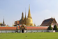 Arte thai: templo de Wat Phra Kaew, Bangkok.