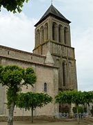 Clocher-porche, abbatiale de Lesterps.