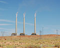 La centrale thermique de Navajo, visible en arrière-plan lorsque Paco abandonne son véhicule.