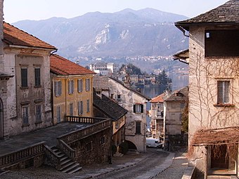 Orta San Giulio, Salita della Motta