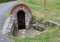 La fontaine.