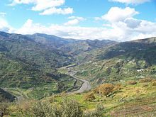 La Fiumara d'Agrò vue de Casalvecchio Siculo.