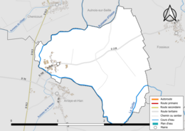 Carte en couleur présentant le réseau hydrographique de la commune