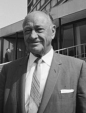 Conrad Hilton (croped).jpg