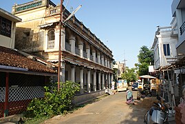 Ancienne maison coloniale dans le centre-ville de Karikal, commune et district situé dans le Delta de la Cavery.