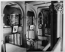 Library stacks in the main hall of the Smithsonian Institution Building, prior to 1914