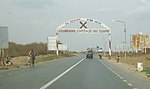 L'entrée de la ville en 2003.