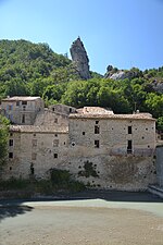 Rive gauche de l'Eygues aux Pilles.