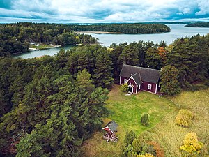 Själö kyrka från luften.